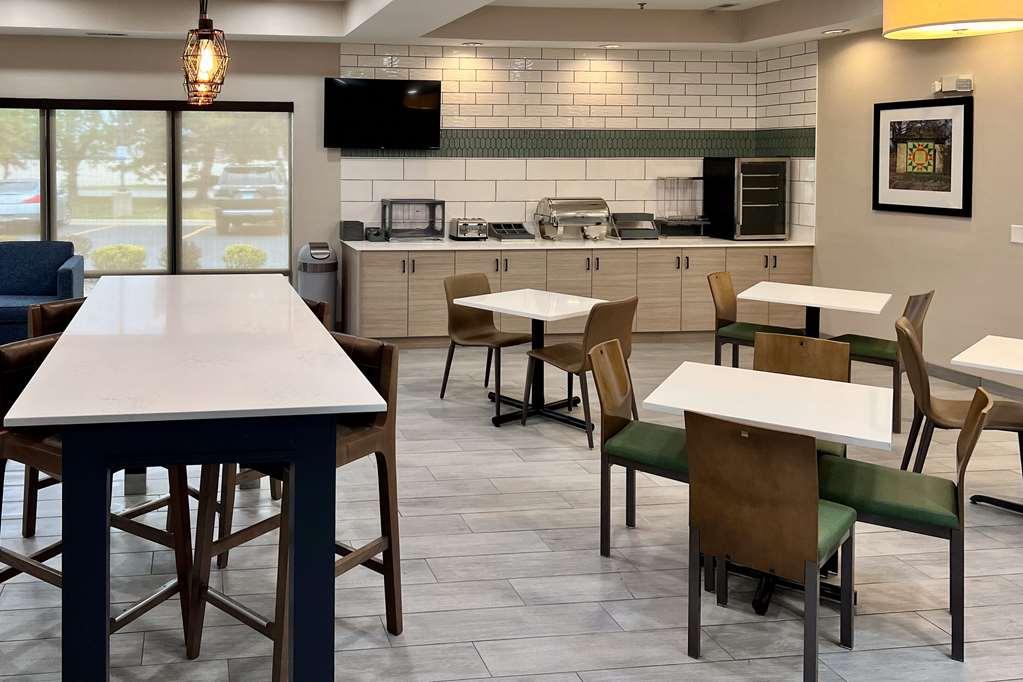 Mainstay Suites Bourbonnais - Kankakee Ресторан фото