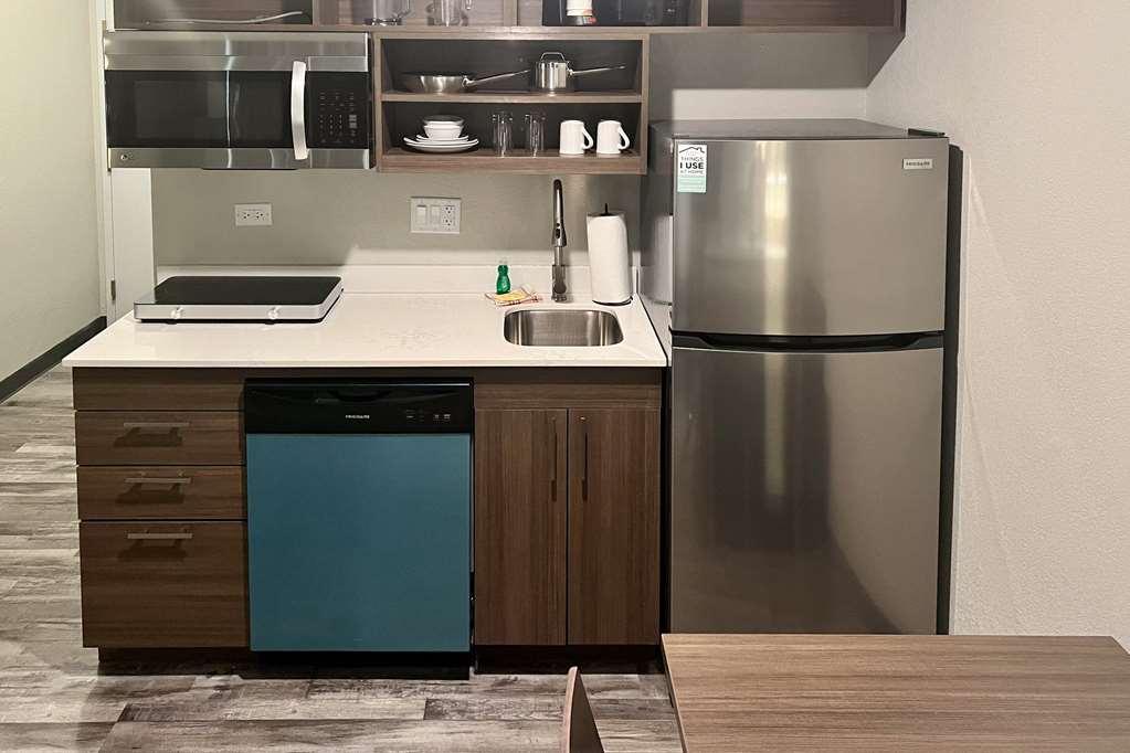 Mainstay Suites Bourbonnais - Kankakee Номер фото
