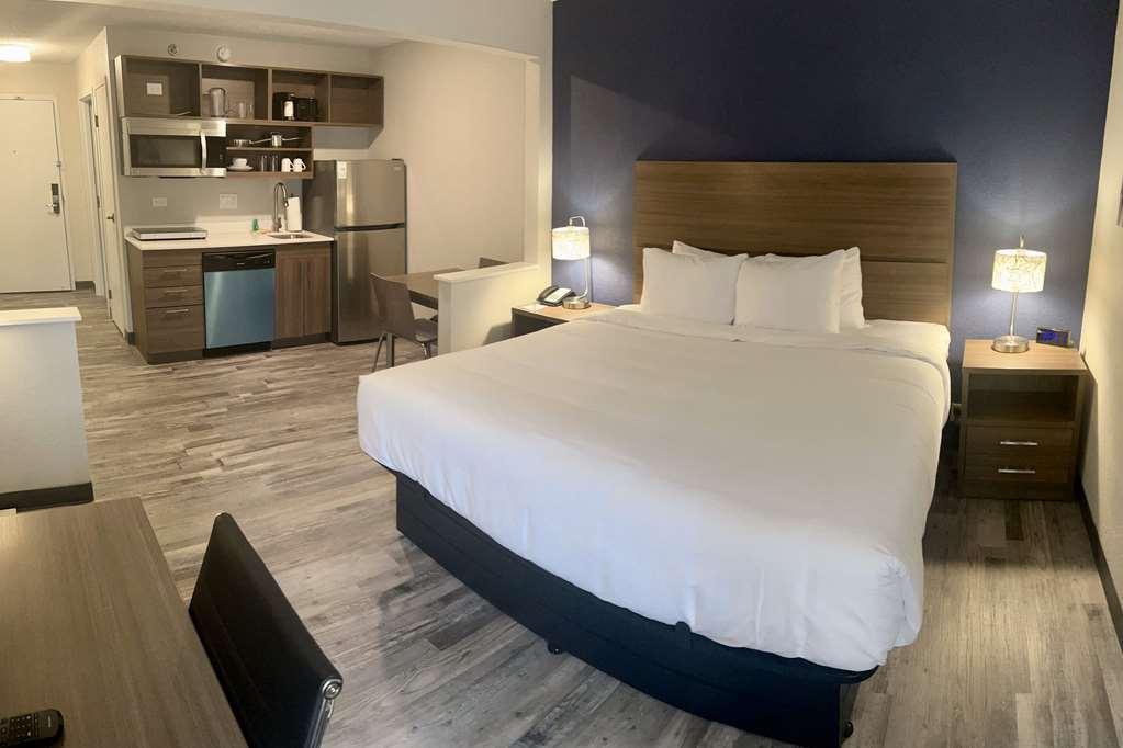 Mainstay Suites Bourbonnais - Kankakee Номер фото